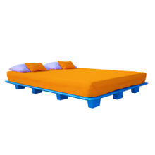 Grande palette en plastique ajusté pour le matelas